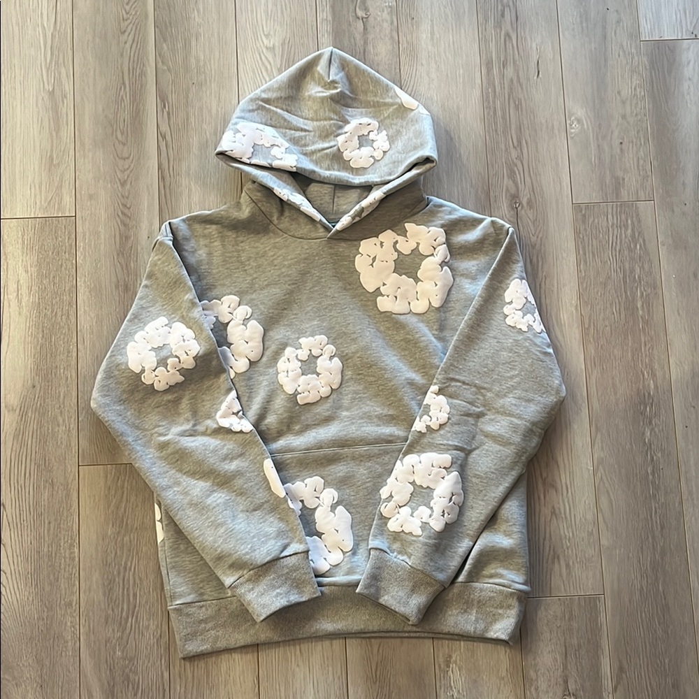 demin tears grey hoodie size : medium